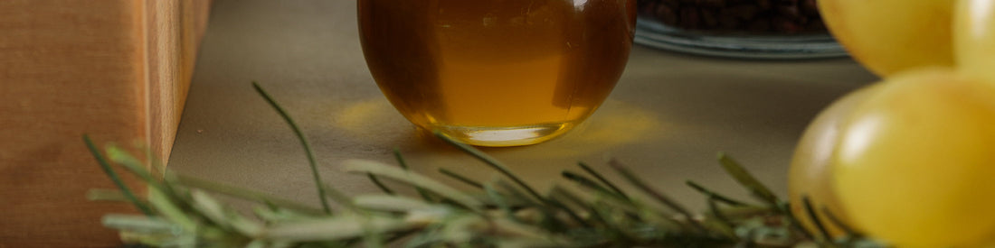 Ingredientes Naturais Poderosos: O Que Faz Seu Skincare e Haircare Funcionar?